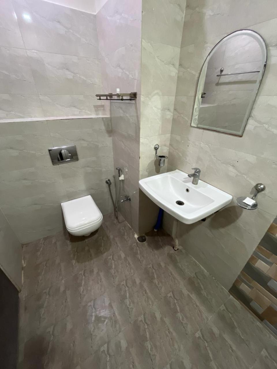 Apartment Peaceful Oasis Homestay- Kashidham *